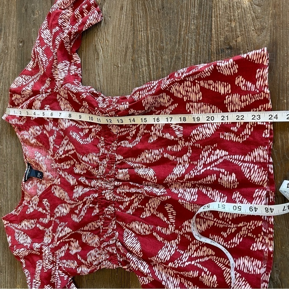 Banana Republic Top Blouse 100% Linen Red Tribal Floral Botanical Boho Office - Picture 8 of 12